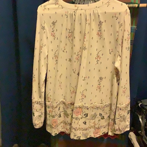 💐Style & Co Long Sleeves Top💐 - Picture 5 of 7